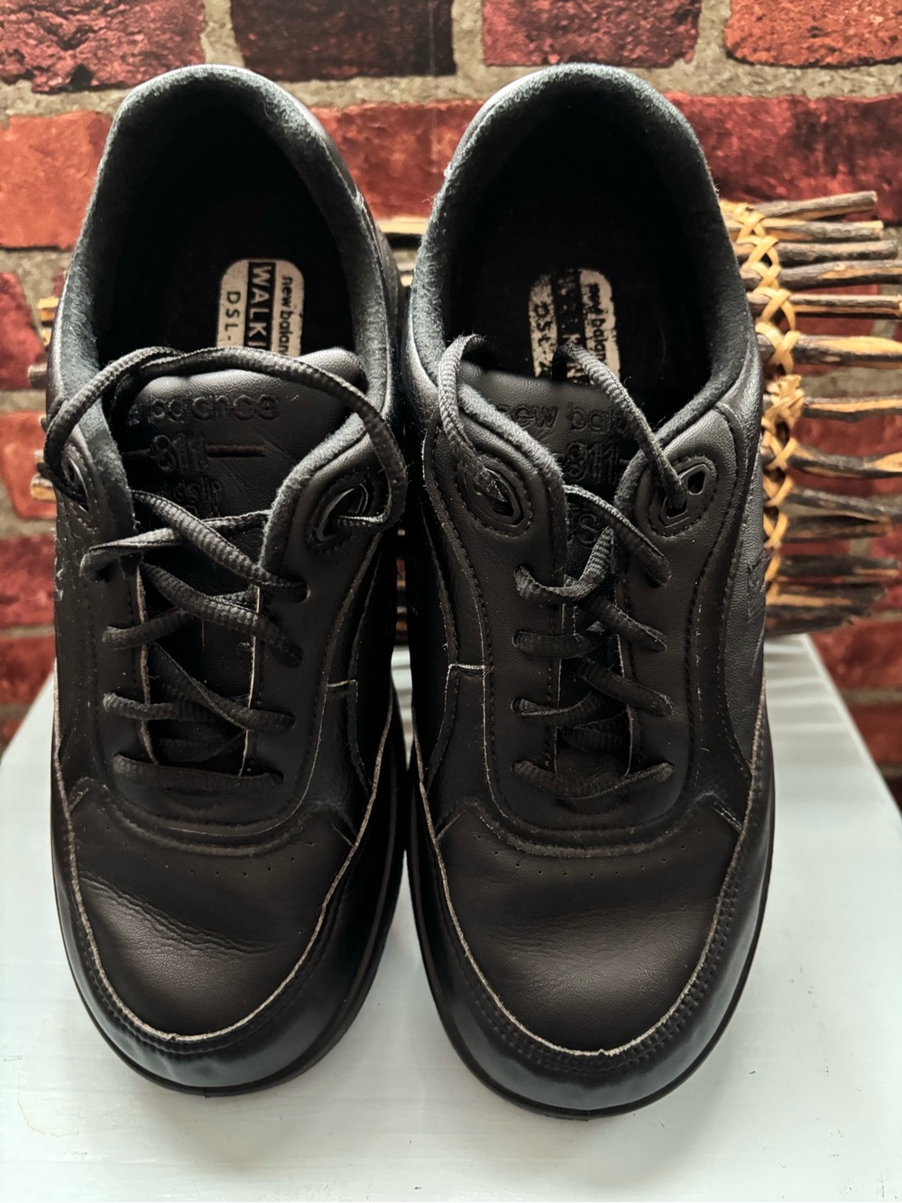 New Balance 811 Walking Shoes Black Leather US 8.5